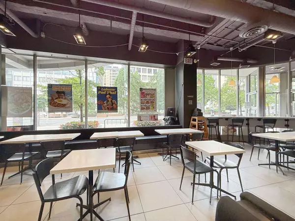 505 University AVE #Ground Floor, Toronto C01, ON M5G 1X3