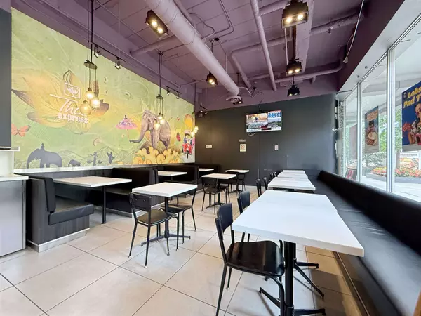 505 University AVE #Ground Floor, Toronto C01, ON M5G 1X3