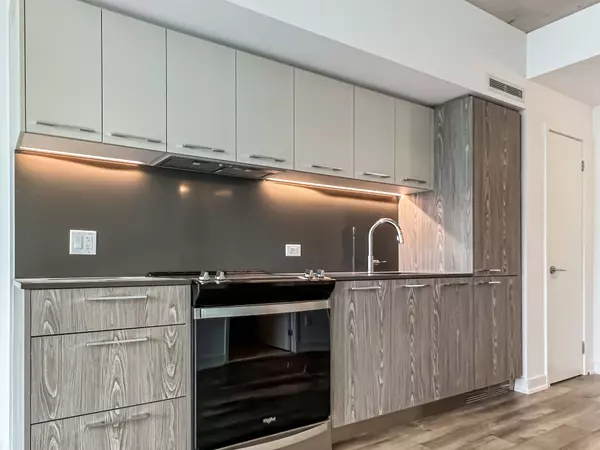 45 Baseball PL #706, Toronto E01, ON M4M 0E7