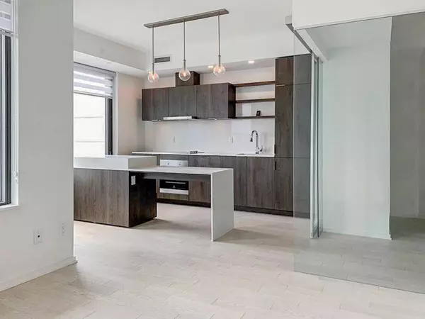 12 Bonnycastle ST #825, Toronto C08, ON M5A 0C8