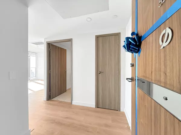 3 Concord Cityplace WAY #5211, Toronto C01, ON M5V 0X4