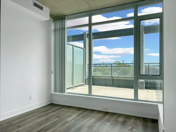 20 Gladstone AVE #511, Toronto C01, ON M6J 0E9