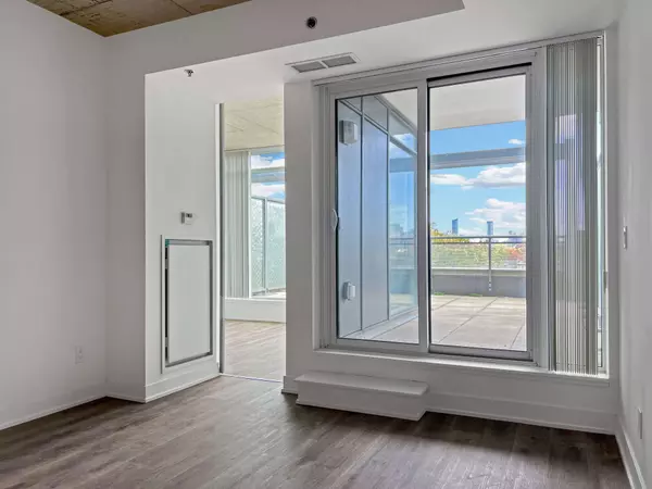 20 Gladstone AVE #511, Toronto C01, ON M6J 0E9