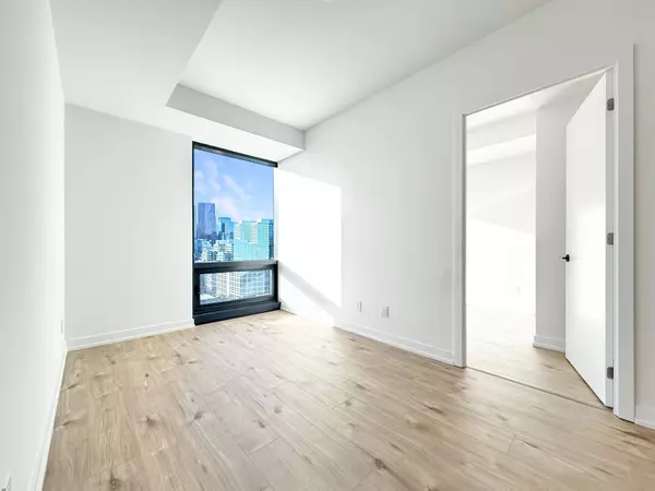 35 Parliament ST #1907, Toronto C08, ON M5A 0Z5