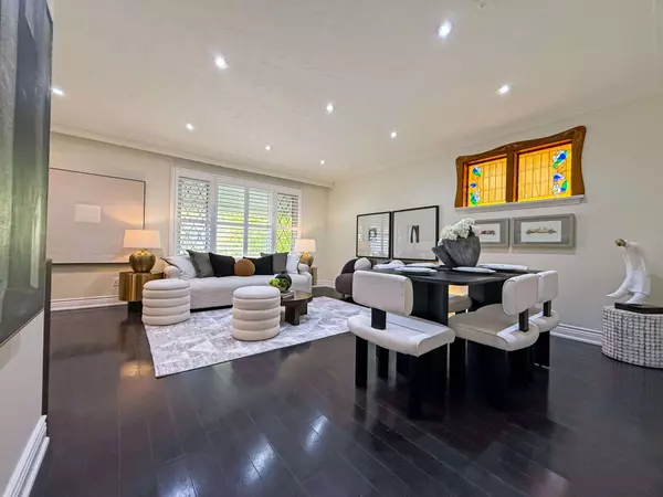 81 Meldazy DR, Toronto E09, ON M1P 4G2