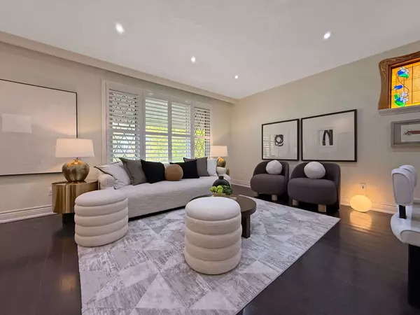 81 Meldazy DR, Toronto E09, ON M1P 4G2