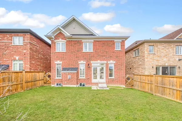 166 Inverness WAY, Bradford West Gwillimbury, ON L3Z 2A6