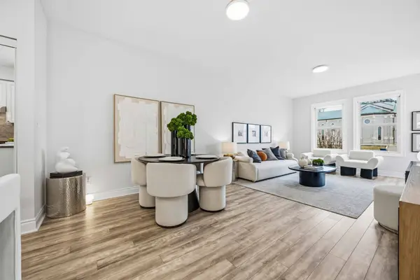 28 Prince Regent ST #211, Markham, ON L6C 0V5