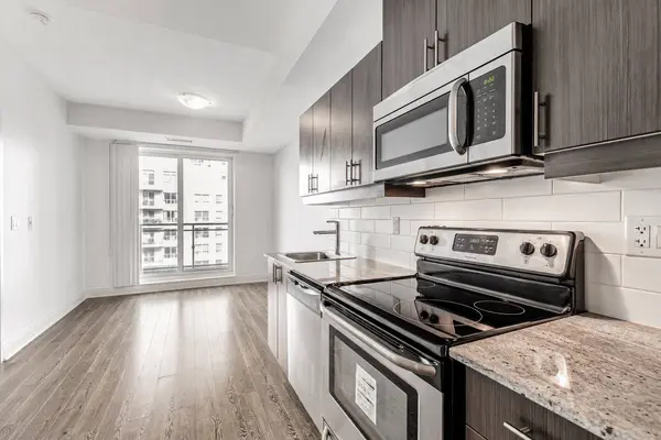 17 Kenaston GDNS #401, Toronto C15, ON M2K 1G7