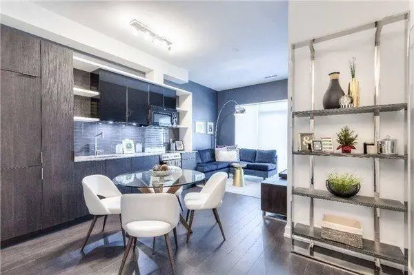 6 Parkwood AVE #201, Toronto C02, ON M4V 0A3