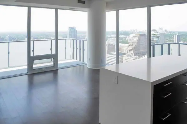 65 St Mary ST #2907, Toronto C01, ON M5S 0A6