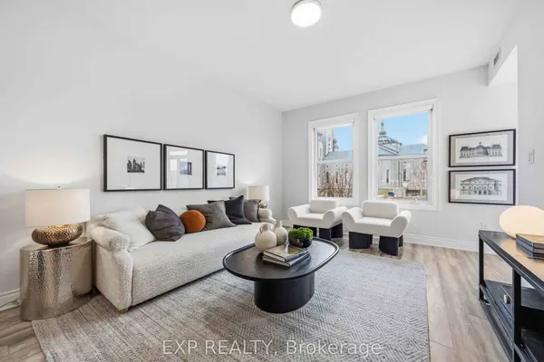 28 Prince Regent ST #211, Markham, ON L6C 0V5
