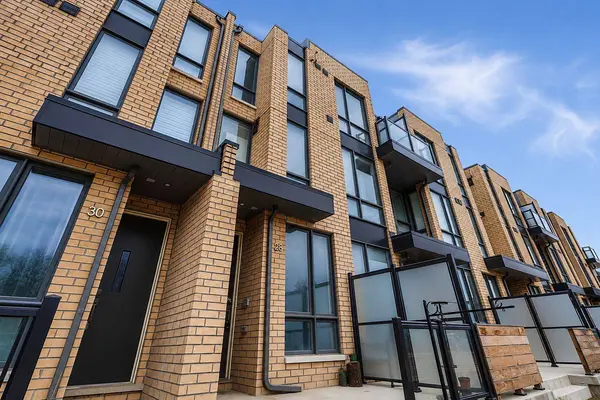 28 Turtle Island RD, Toronto C04, ON M6A 2M5