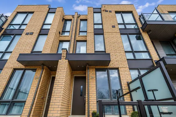 28 Turtle Island RD, Toronto C04, ON M6A 2M5