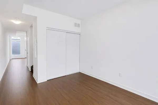 28 Turtle Island RD, Toronto C04, ON M6A 2M5