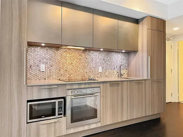 85 Wood ST #1105, Toronto C08, ON M4Y 0E8
