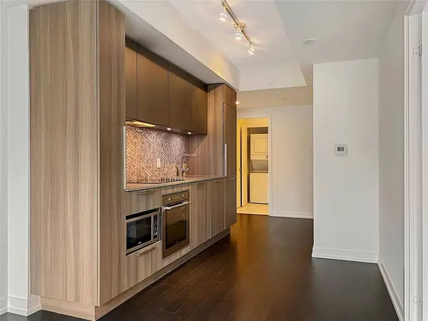 85 Wood ST #1105, Toronto C08, ON M4Y 0E8