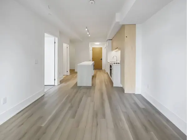 89 Church ST #4902, Toronto C08, ON M5C 0B7