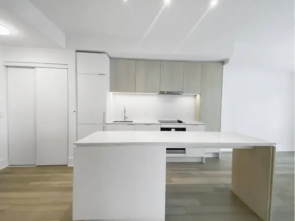 89 Church ST #4902, Toronto C08, ON M5C 0B7