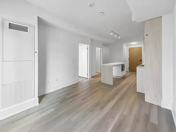 89 Church ST #4902, Toronto C08, ON M5C 0B7