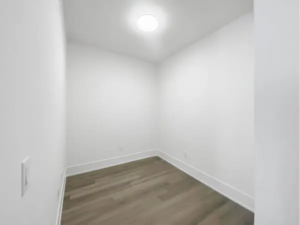 89 Church ST #4902, Toronto C08, ON M5C 0B7