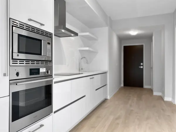 2221 Yonge ST #1906, Toronto C10, ON M4S 2B4