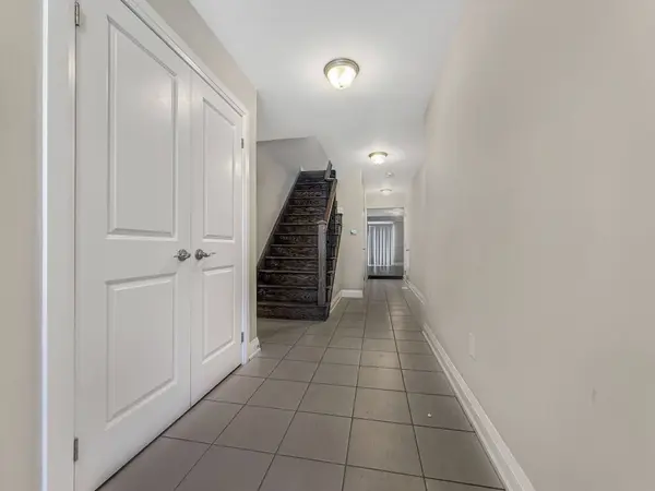 923 Isaac Phillips WAY, Aurora, ON L3X 2Y8