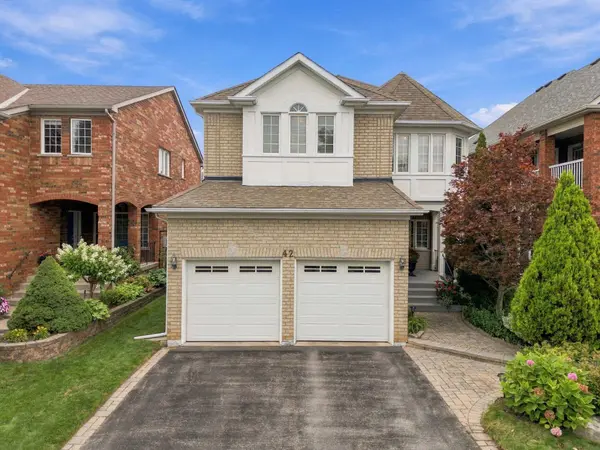 42 Kaitlin DR, Richmond Hill, ON L4E 3W7