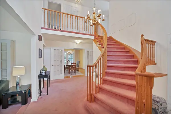103 Longwater Chase