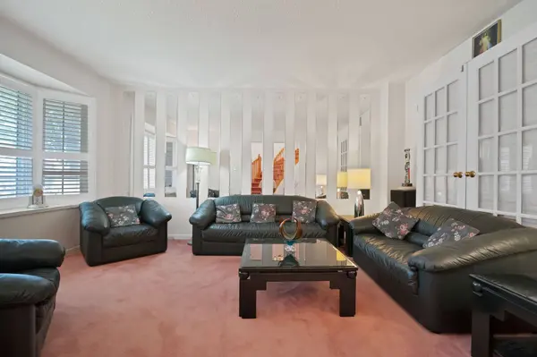 103 Longwater Chase, Markham, ON L3R 4A9