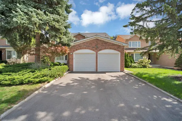 103 Longwater Chase, Markham, ON L3R 4A9