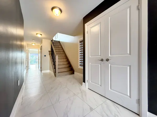922 Isaac Phillips WAY, Newmarket, ON L3X 2Y8