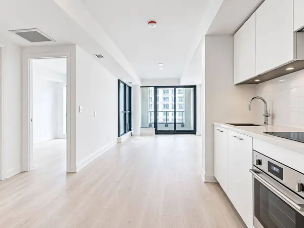 33 Frederick Todd WAY #431