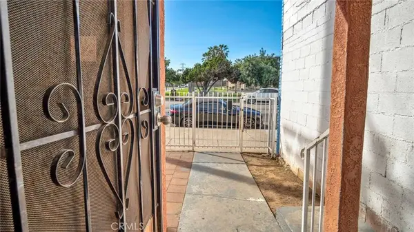 9650 S Western, Los Angeles, CA 90047