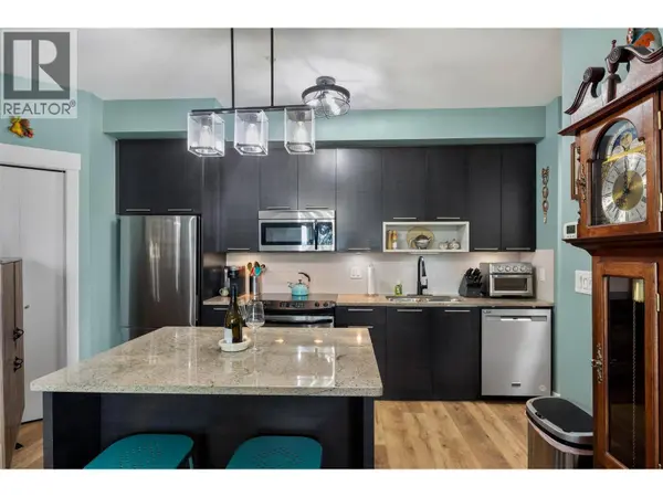 1000 TALASA WAY #1301, Kamloops, BC V2H0C2