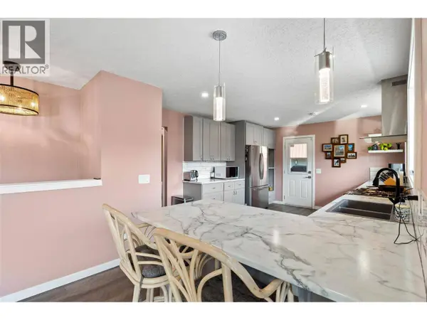 4326 KARINDALE Road, Kamloops, BC V2B8N1