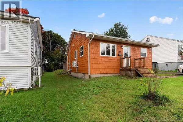 19 Copp Street, Dieppe, NB E1A2G9