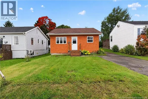 19 Copp Street, Dieppe, NB E1A2G9