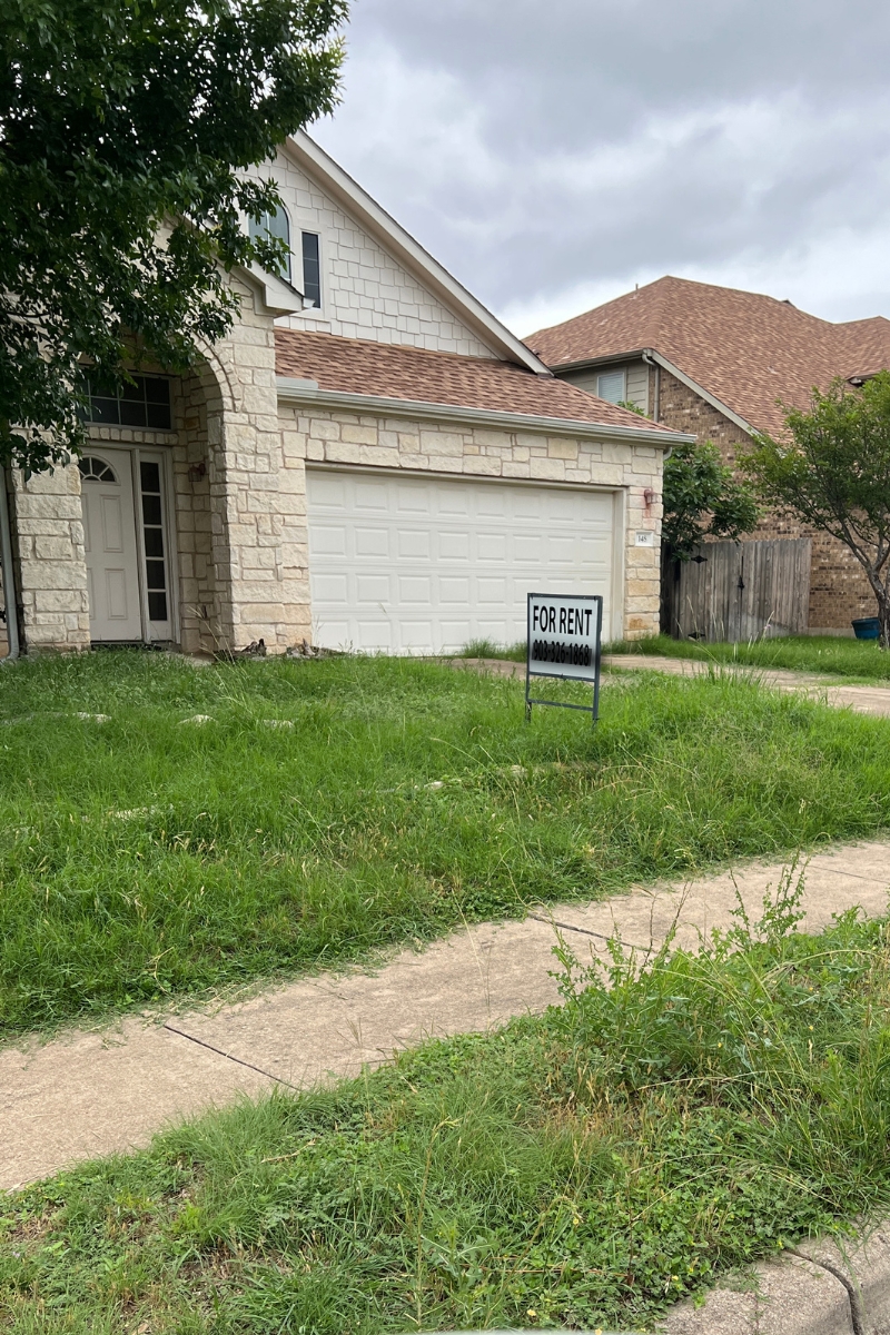 HOA neighborhood lawn