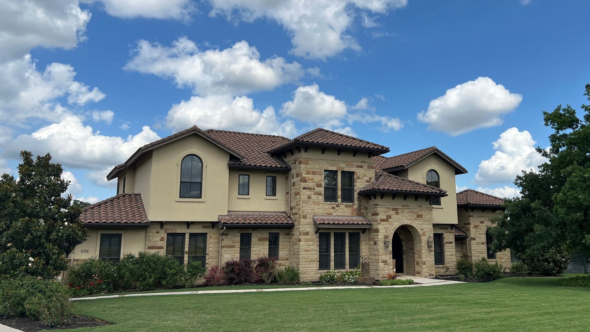 Elegant luxury home exterior in Cimarron Hills Georgetown TX