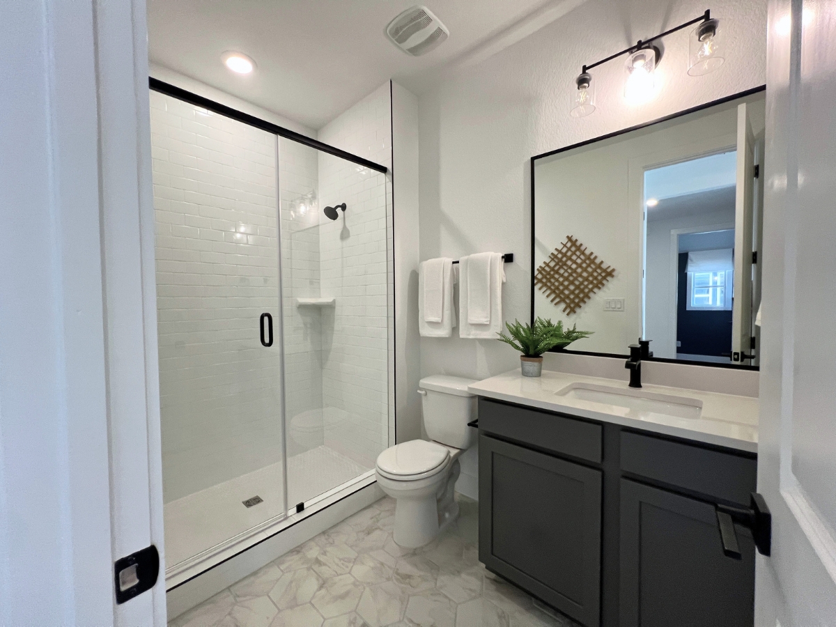 Pulte downstairs bathroom in Saddleback at Santa Rita Ranch Liberty Hill Texas