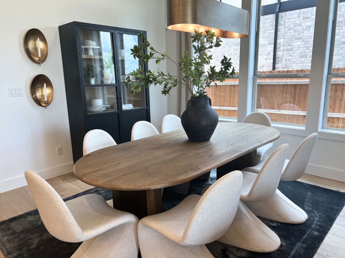 Pulte dining area in Saddleback at Santa Rita Ranch Liberty Hill Texas