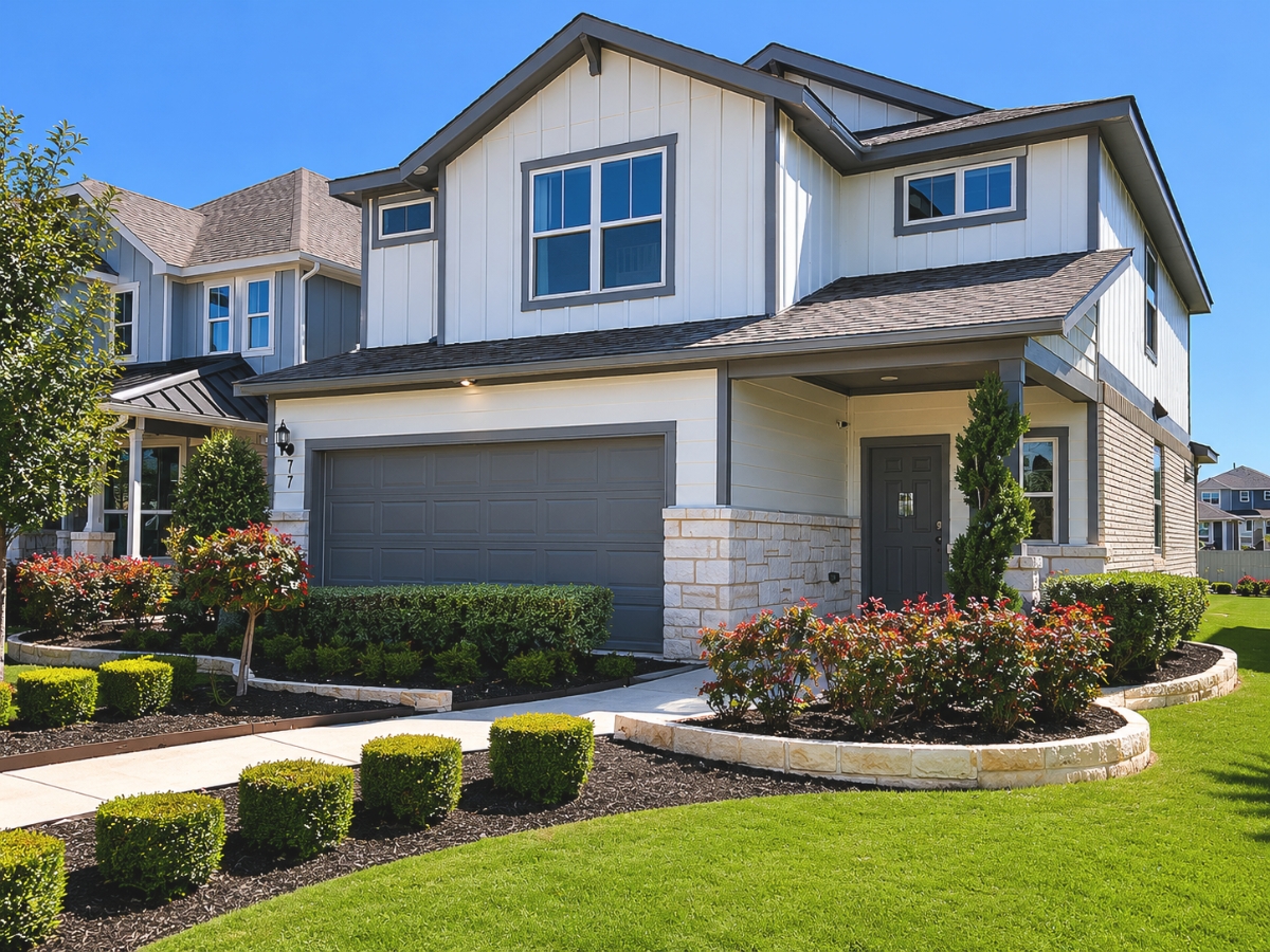 Pulte Homes model home in Santa Rita Ranch Liberty Hill Texas