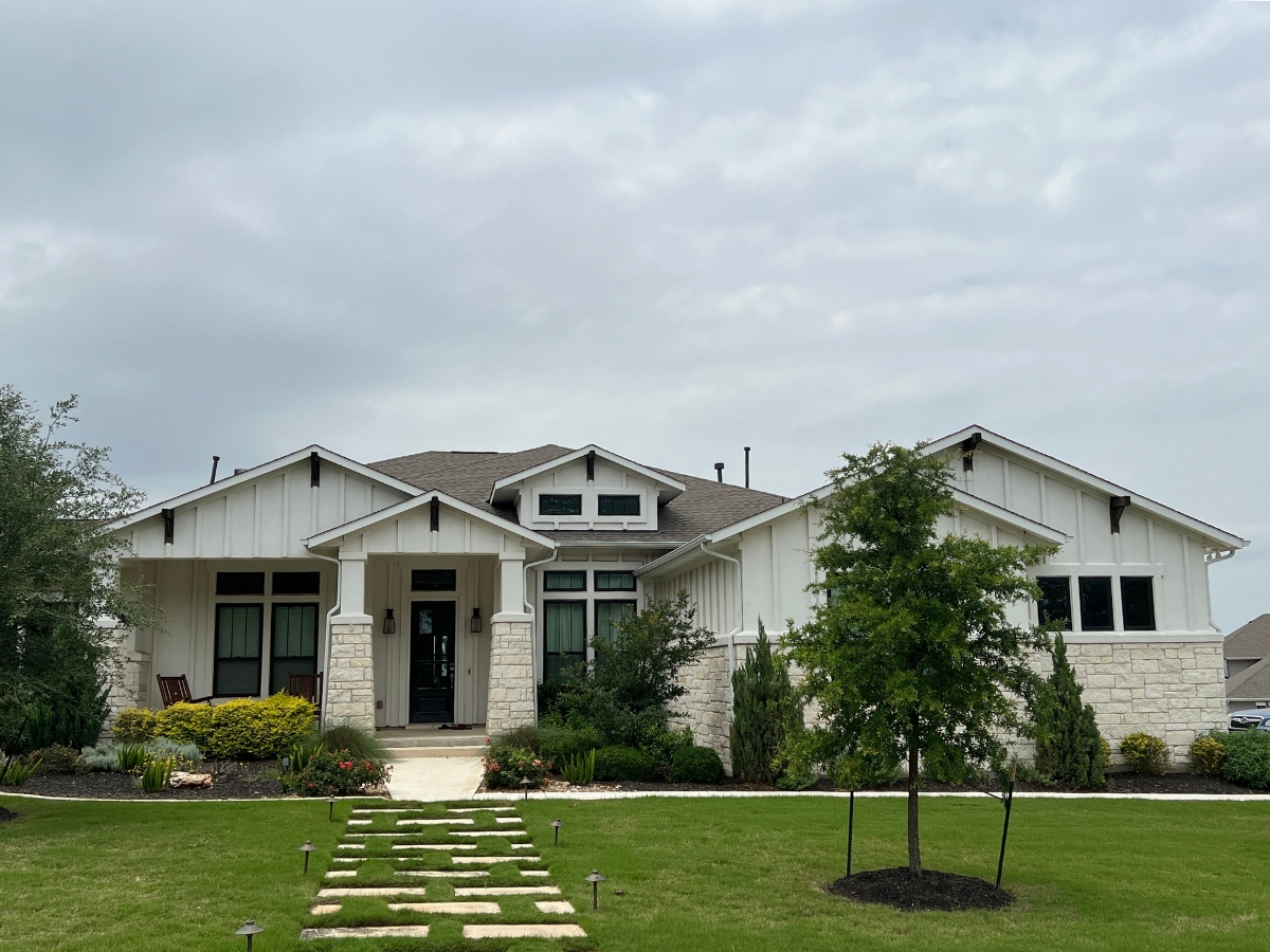 Estate style home in Reagan's Overlook Leander Texas on a larger lot