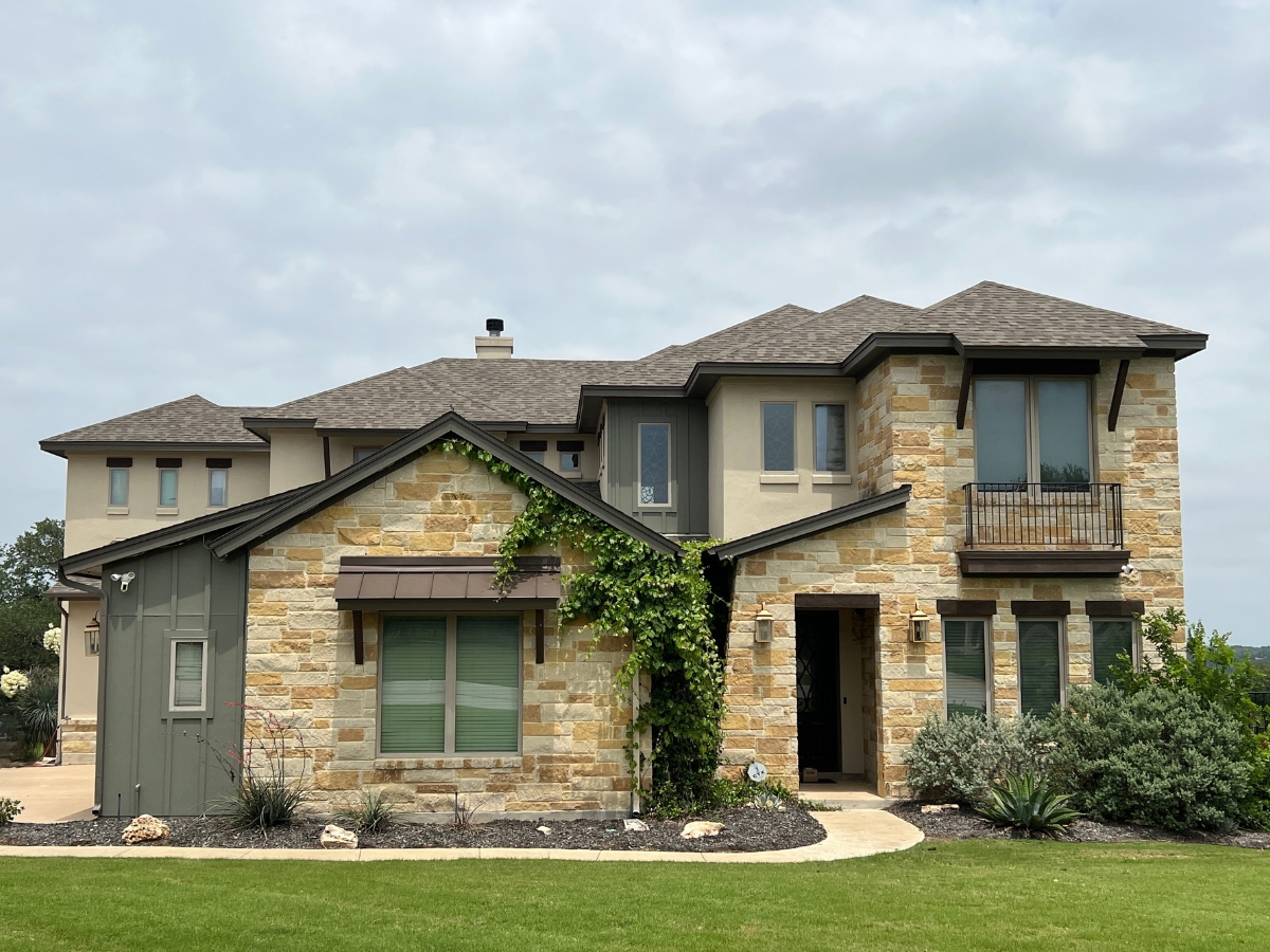 Reagan's Overlook real estate in Leander Texas with larger homes and spacious lots