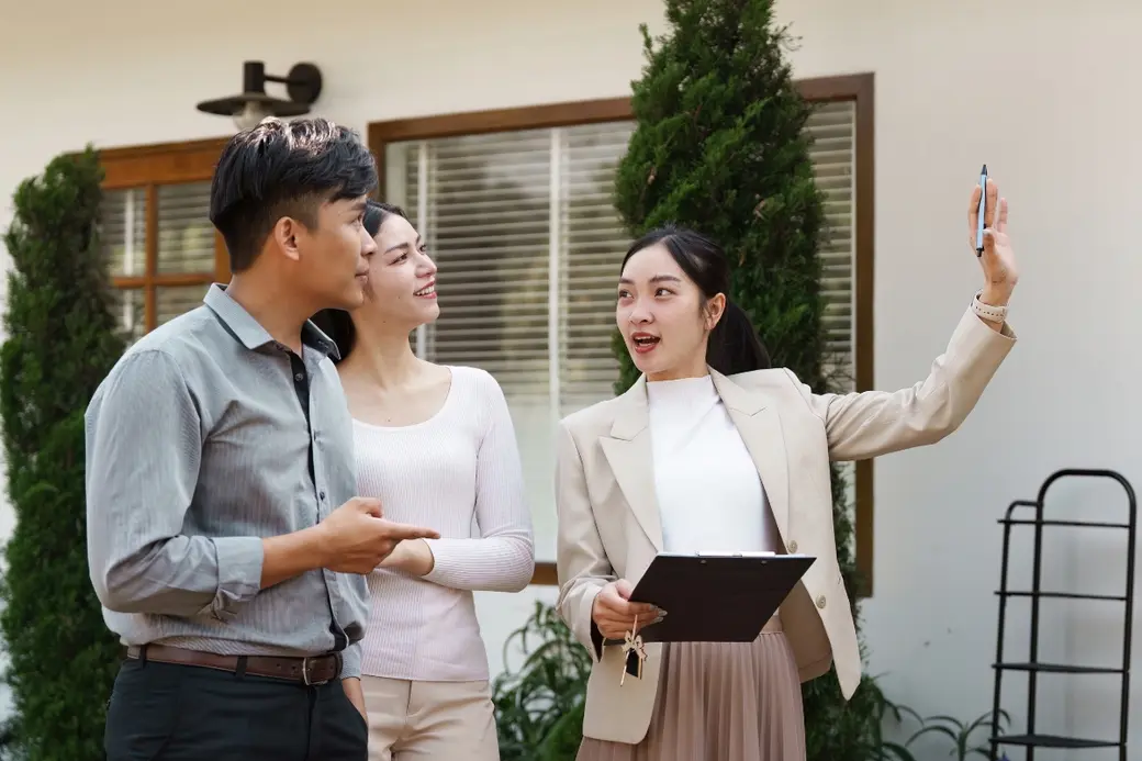 What to Look for When Touring a Home in Austin