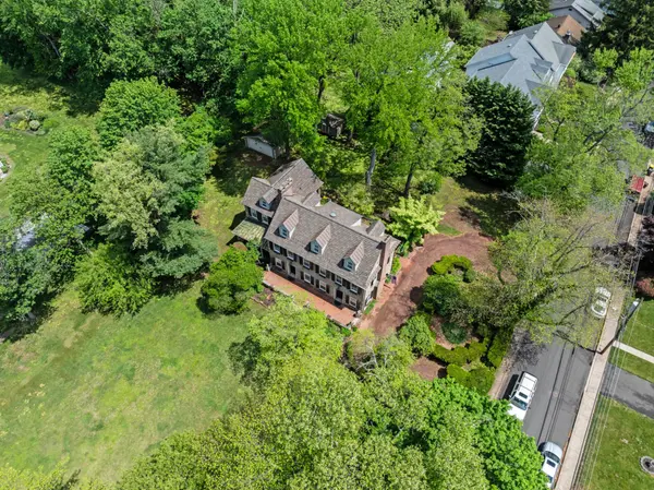 Living in the Borough: The Rise of "Modernized Heritage" in Langhorne,Eric Lahoda