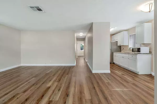 Jupiter, FL 33458-3835,6881 Church St