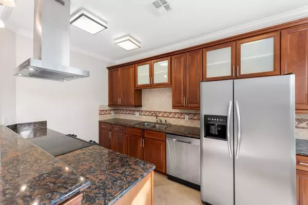 774 Seaview DR, Juno Beach, FL 33408