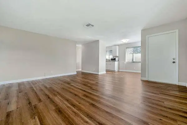 6881 Church St, Jupiter, FL 33458-3835